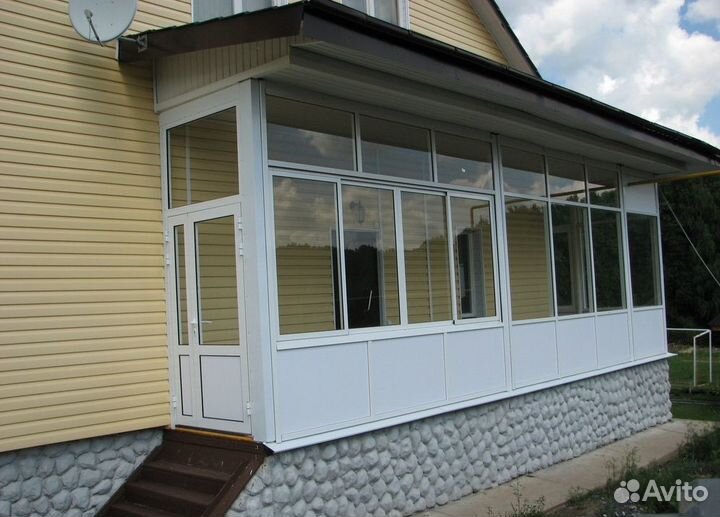 Остекление терассы с отделкой