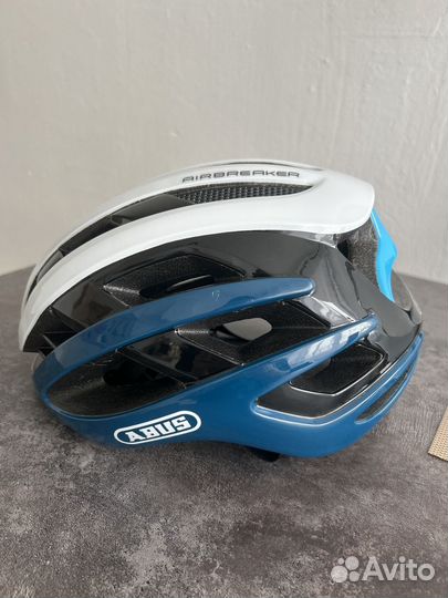 Велосипедный шлем abus