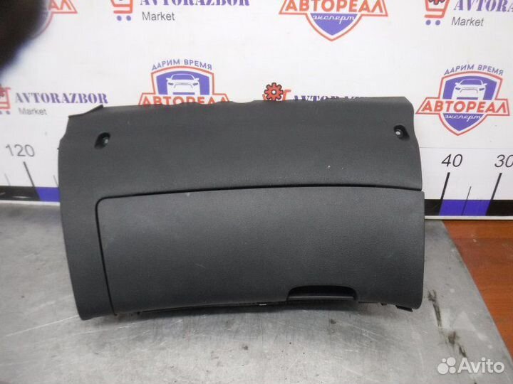 Бардачок Skoda Octavia A5 BUD 2011