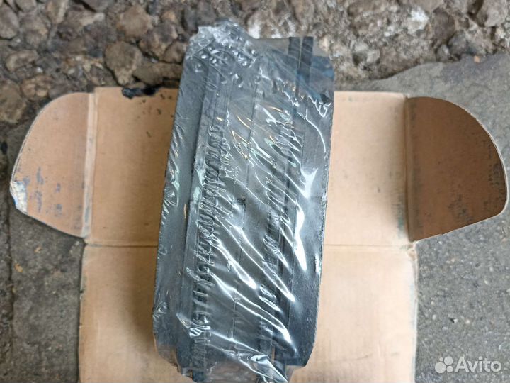 Тормозные колодки для Митсубиси L-200