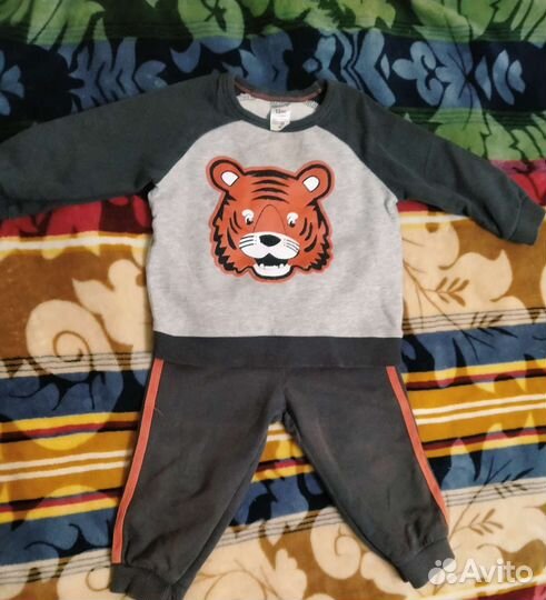 Спортивный костюм на мальчика 80