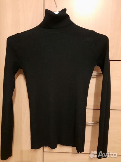 Свитер женский