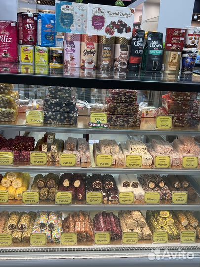 Продавец продуктов питания