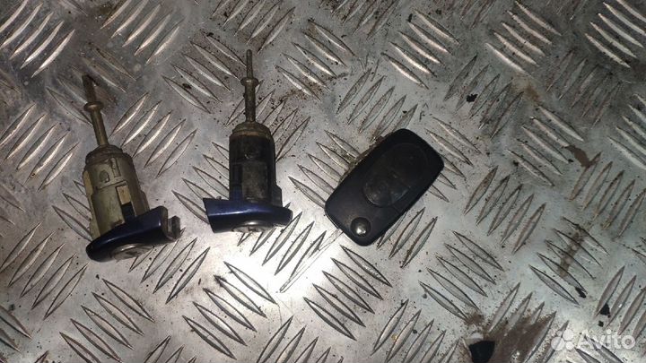 Личинки+ замок зажигания+ ключ Volkswagen PassatB5