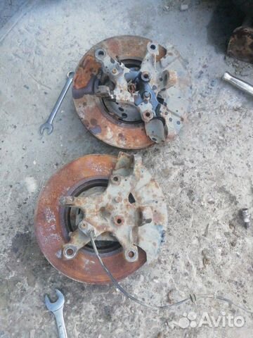 Кулак поворотный передний бмв BMW e36