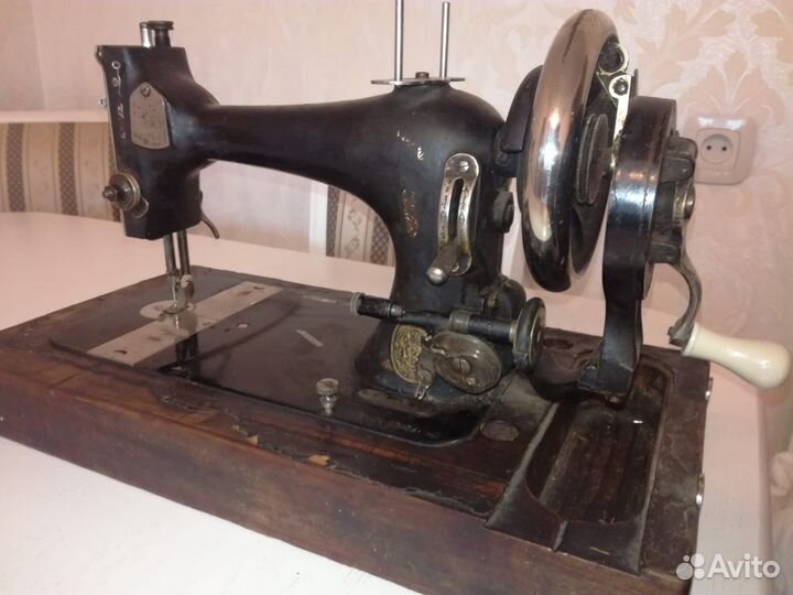 Швейная машина Зингер 1870 года, рабочая
