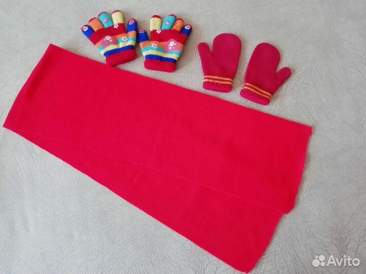 Манишка, шапки, шарф, варежки, перчатки