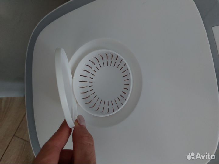 Контейнер пищевой с крышкой