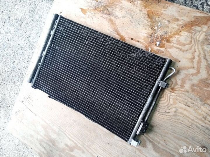 Радиатор кондиционера Kia Rio седан G4FA 1.4 2016
