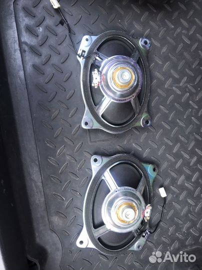 Колонки задние б/У Toyota Corolla 150