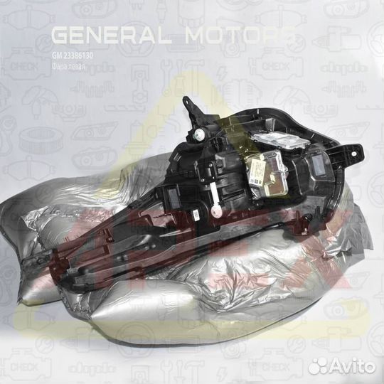 Фара передняя левая Cadillac XT5 1 FN9 general motors 23386130