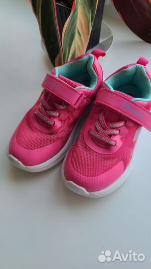 Кроссовки для девочки 27 размер