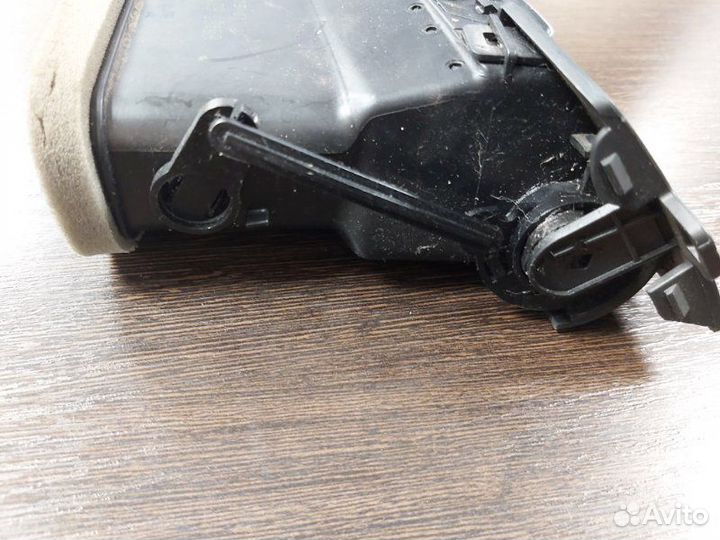 Воздуховод правый Bmw 525I E60 N52B25AF 2006