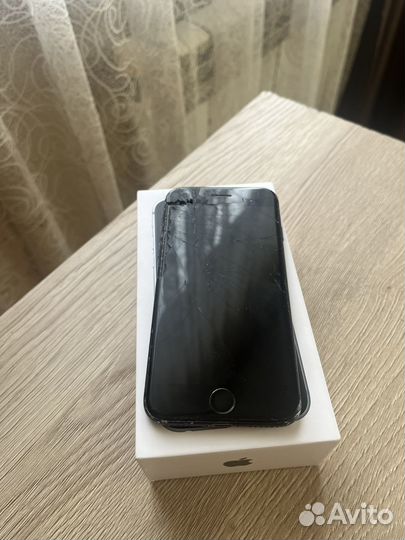 iPhone 7, 32 ГБ