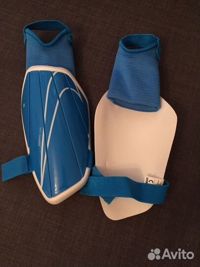 Футбольные щитки