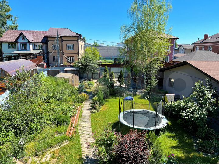 Дом 140 м² на участке 8 сот.