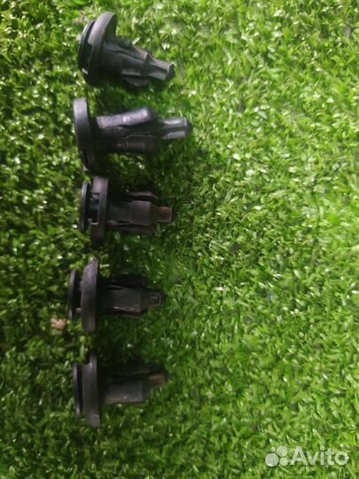 Клипса кузова Honda Cr-V RD7 K24A 2006