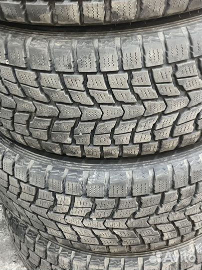 Оригинальные диски Mercedes R18 с резиной Dunlop