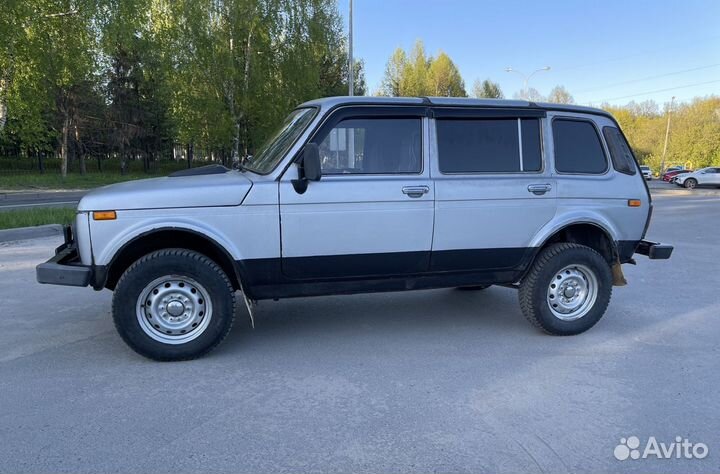 LADA 4x4 (Нива) 1.7 МТ, 2004, 211 000 км