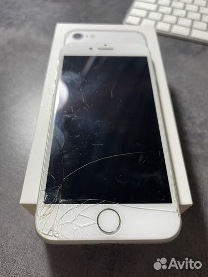 iPhone 7, 32 ГБ
