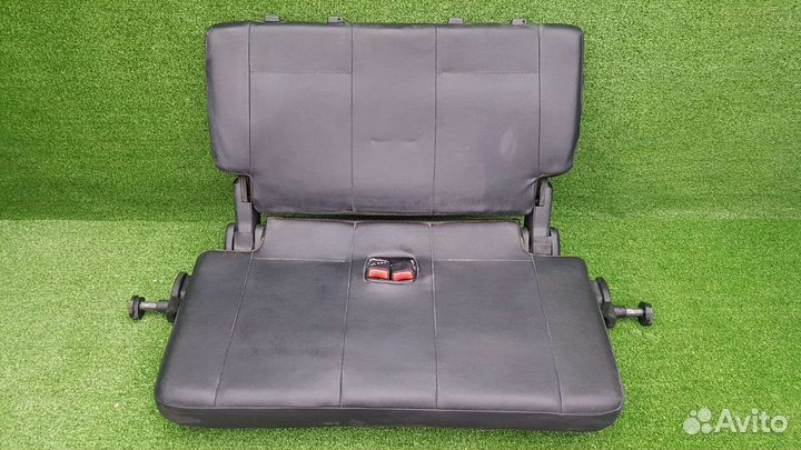 Mitsubishi Pajero 4 3 Сидения третьего ряда
