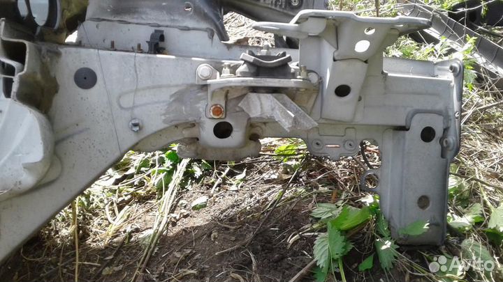 Лонжерон передний левый Renault Megane II 2002-2