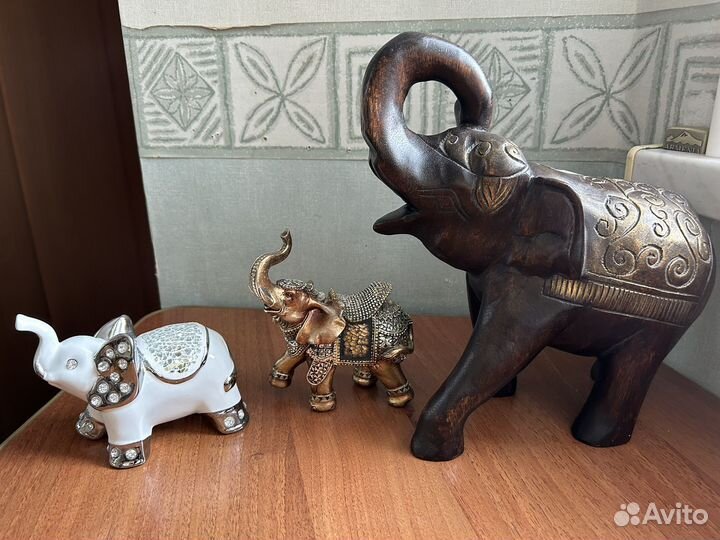 Статуэтки слон, верблюд, чебурашка, мишка