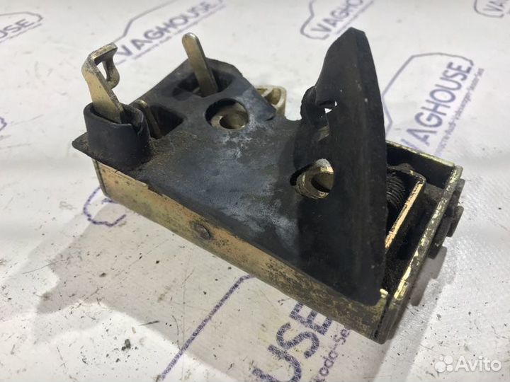 Замок двери задний правый Audi 80 B3 1991
