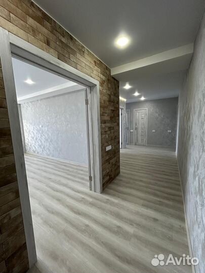 Поклейка обоев