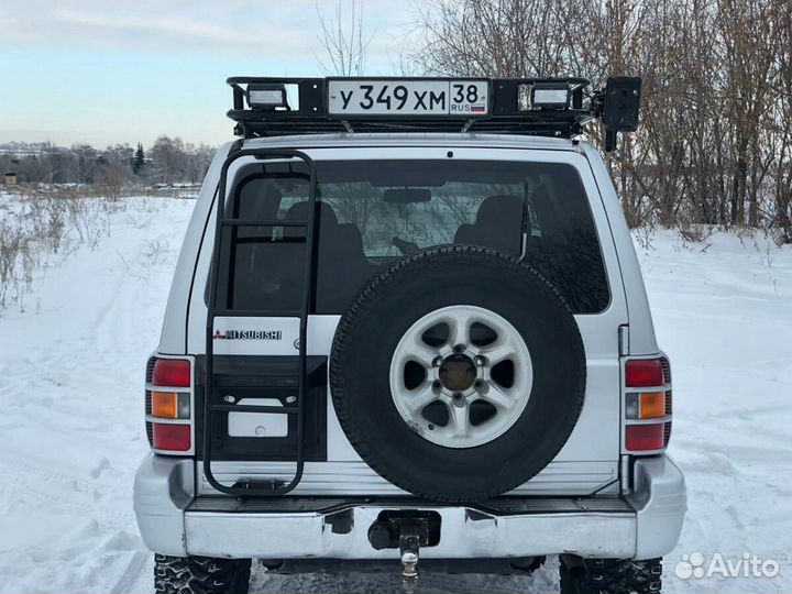 Экспедиционный багажник на крышу Митцубиси Паджеро