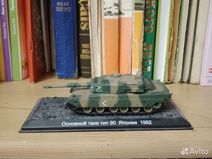 Модель танка 1 72 Тип 90