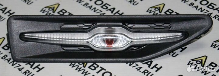 Повторитель в крыло правое Rio SAT