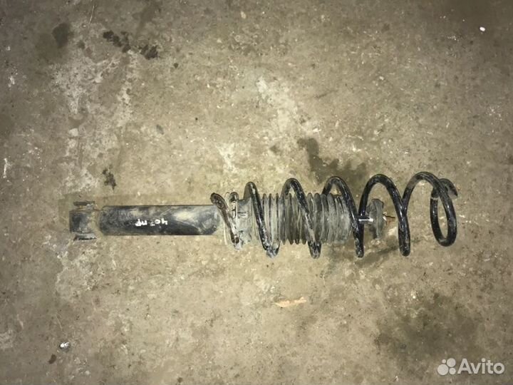 Амортизатор передний правый Peugeot 407