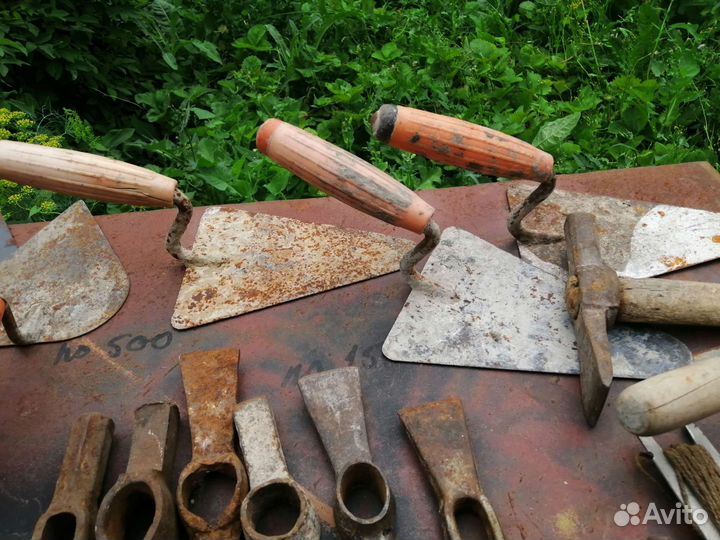 Инструмент каменщика