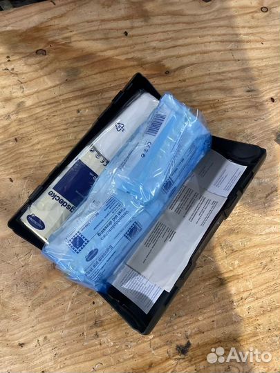 Аптечка Mercedes-Benz S-Class W220 M112E32 112.944