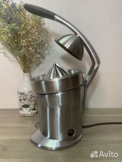 Продам соковыжималку bork z800