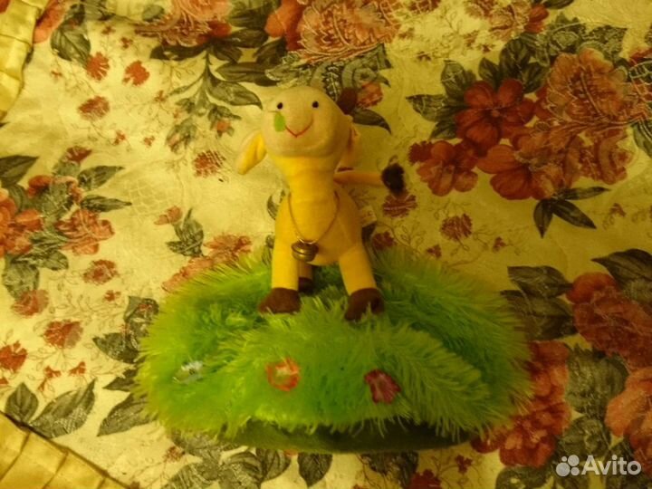 Игрушка мягкая бычок на лугу