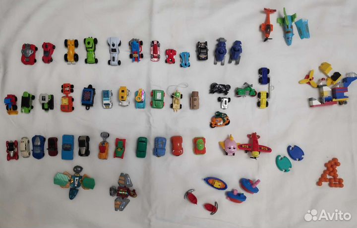 Игрушки из киндеров разных лет