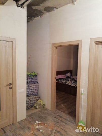 Установка входных и межкомнатных дверей