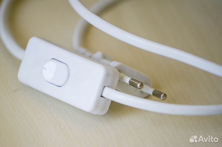 Лампа настольная