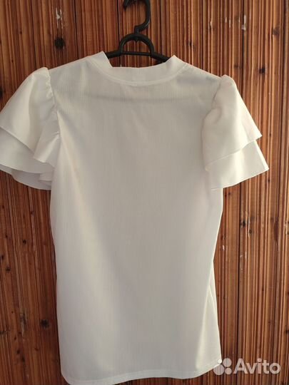 Блузка женская белая