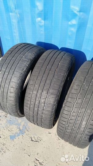 Momo Outrun M1 215/55 R16