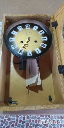 Часы настенные СССР Янтарь