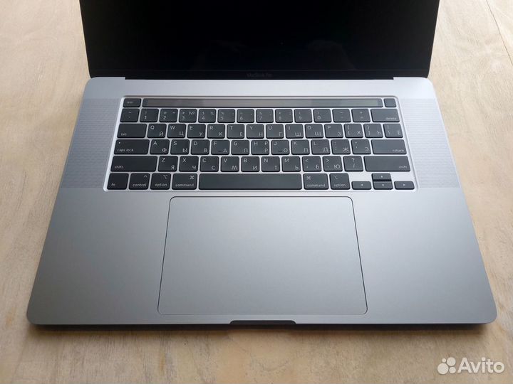 MacBook Pro 16 2021 i9/64/10gb видео/отличн.сост