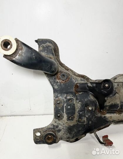 Подрамник Ford Focus 2