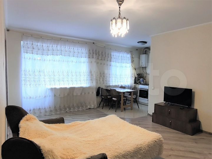 2-к. квартира, 42 м², 3/5 эт.