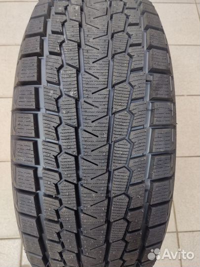 Yokohama Ice Guard G075 285/45 R22