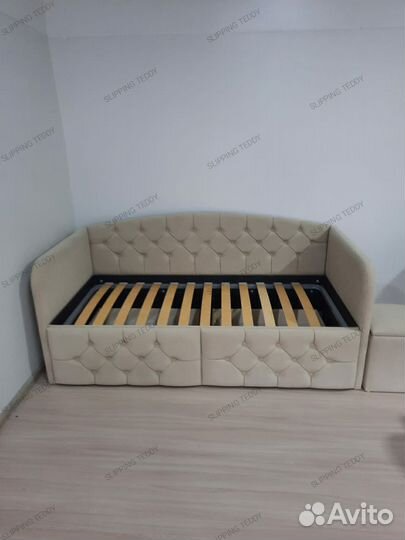 Детская кровать диван с мягкими бортиками