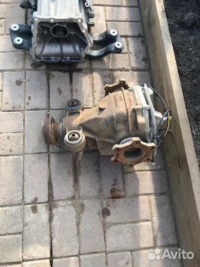 Продам задний Редуктор от Nissan Infinity fx 37