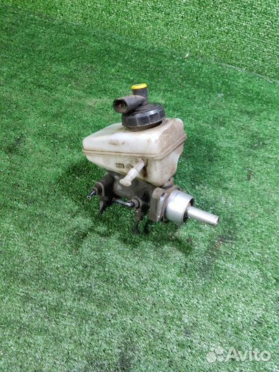 Главный тормозной цилиндр Renault Logan